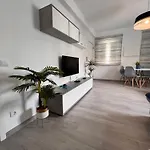 Golden House Apartament