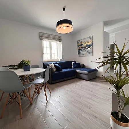 Golden House Sesimbra