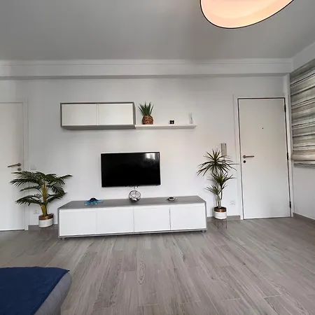 Golden House Sesimbra