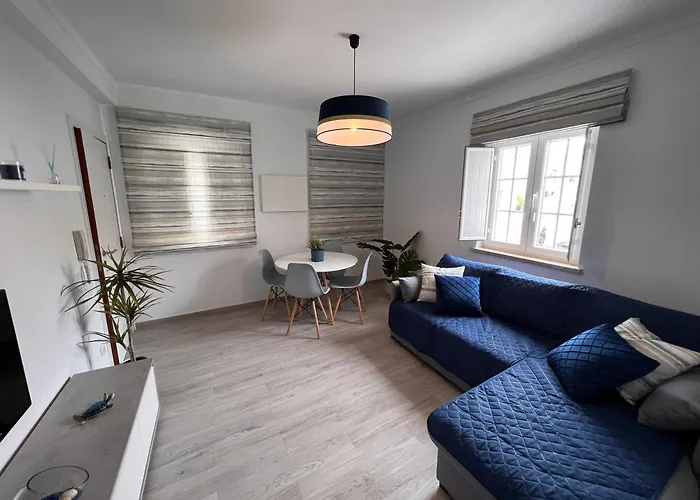 Golden House * Σεσίμπρα