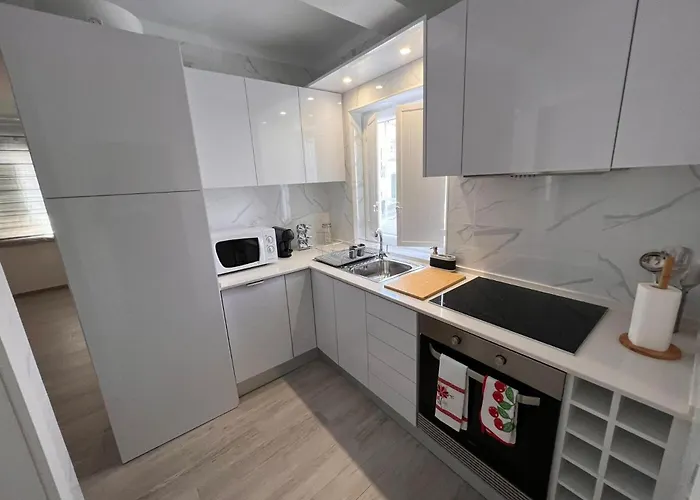 Golden House Διαμέρισμα Σεσίμπρα